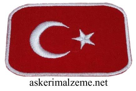 turk-bayragi-armasi-pec-cirtli(kırmızı)